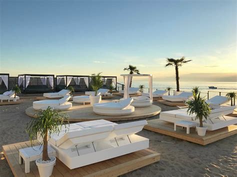 Un Club de Playa encantador! .
